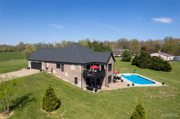 $698,000 | 145 Saddlebrooke Ridge, Jackson, MO 63755