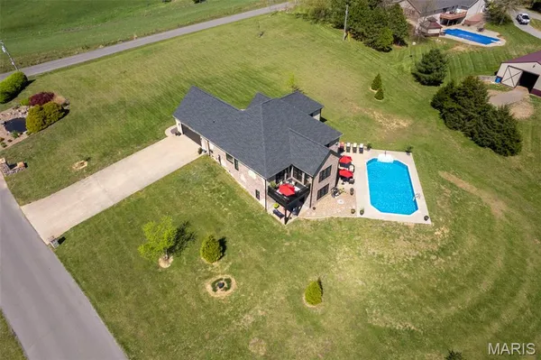 $698,000 | 145 Saddlebrooke Ridge, Jackson, MO 63755