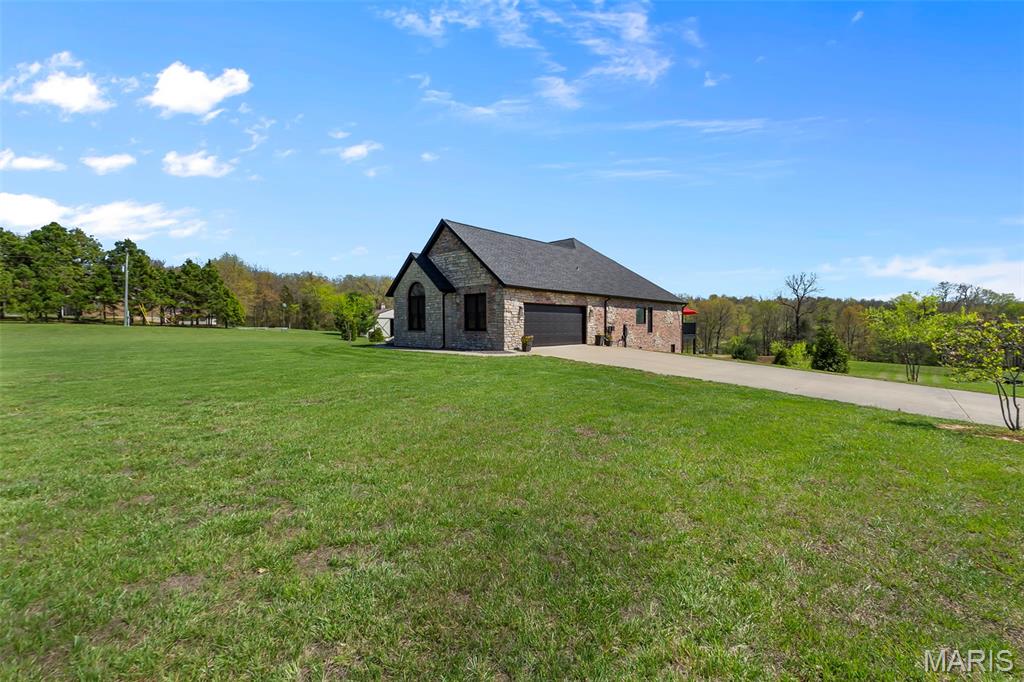 145 Saddlebrooke Ridge Jackson, MO 63755 - Photo 9 of 77