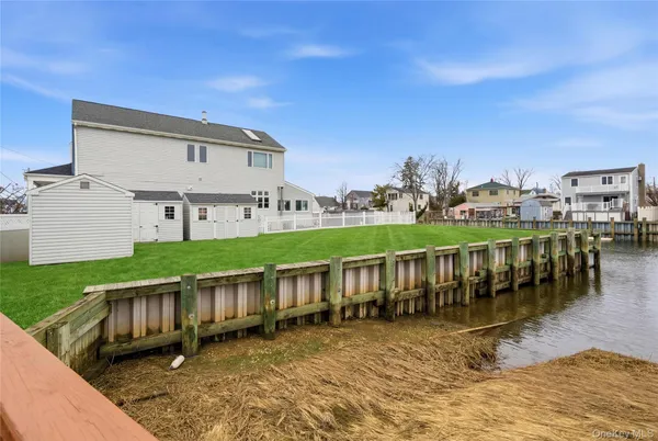 $959,000 | 233 Arthur Street, Freeport, NY 11520