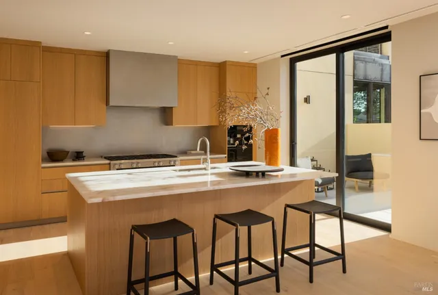 $4,495,000 | 171 Sawmill Circle, Unit 102, Healdsburg, CA 95448