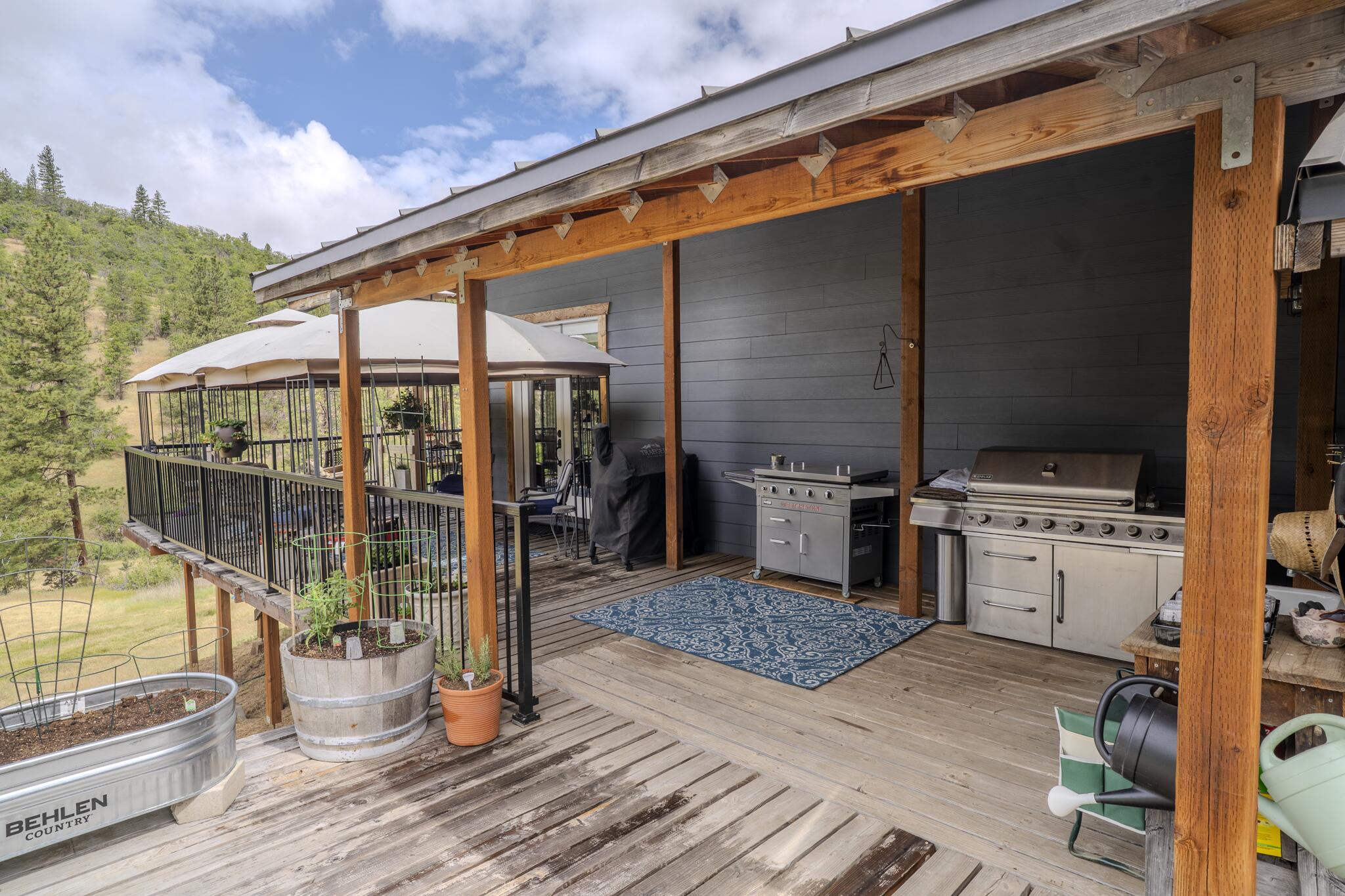 1969 Colestin Road Ashland, OR 97520 - Photo 15 of 72 DSC06405-HDR