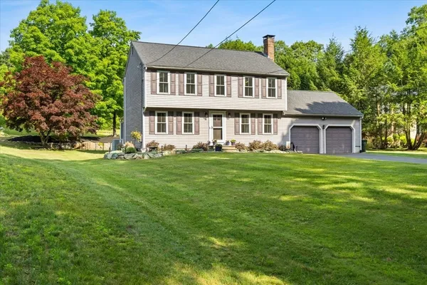 $650,000 | 14 Cliff Road, Bellingham, MA 02019
