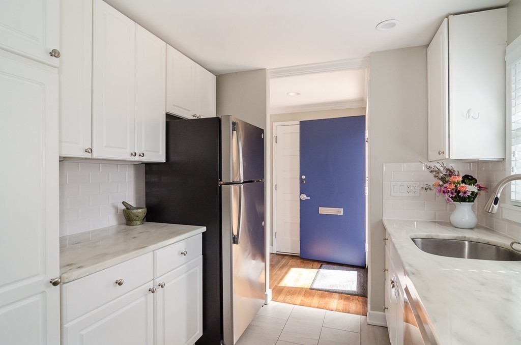 11 Oak Street, Unit 43 Wellesley, MA 02482 - Photo 4 of 12