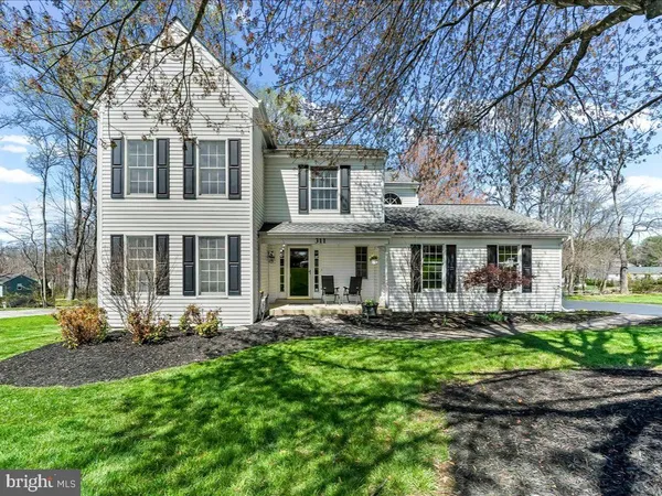 $699,900 | 311 Bolton Lane, Downingtown, PA 19335