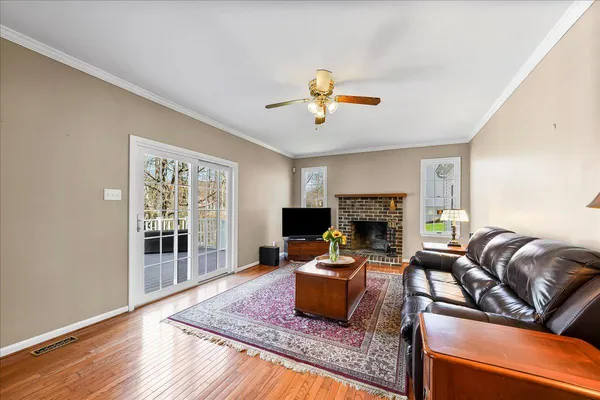$699,900 | 311 Bolton Lane, Downingtown, PA 19335