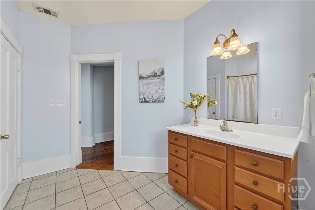 1902 Barnard Street Savannah, GA 31401 - Photo 12 of 48