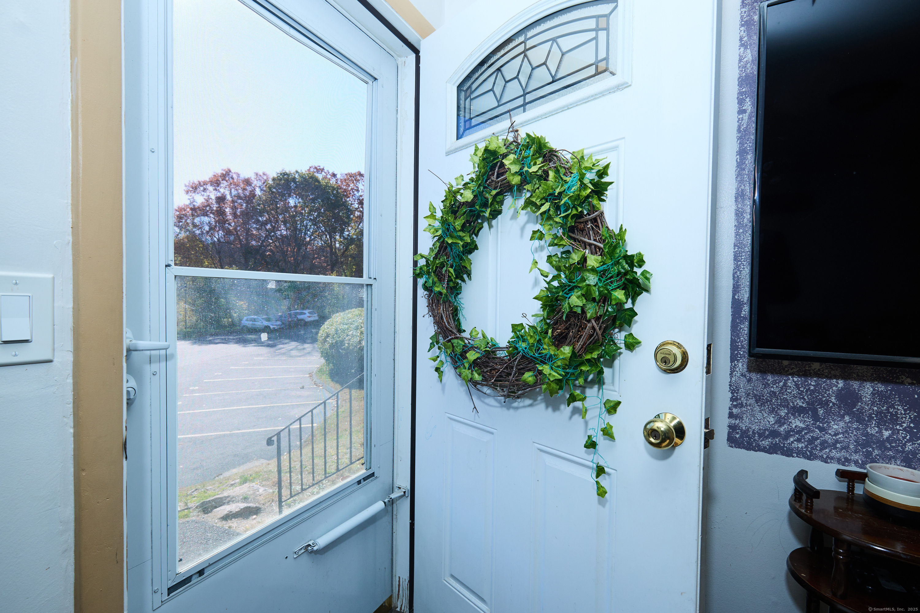 146 Coach Circle, Unit 5 Naugatuck, CT 06770 - Photo 2 of 35