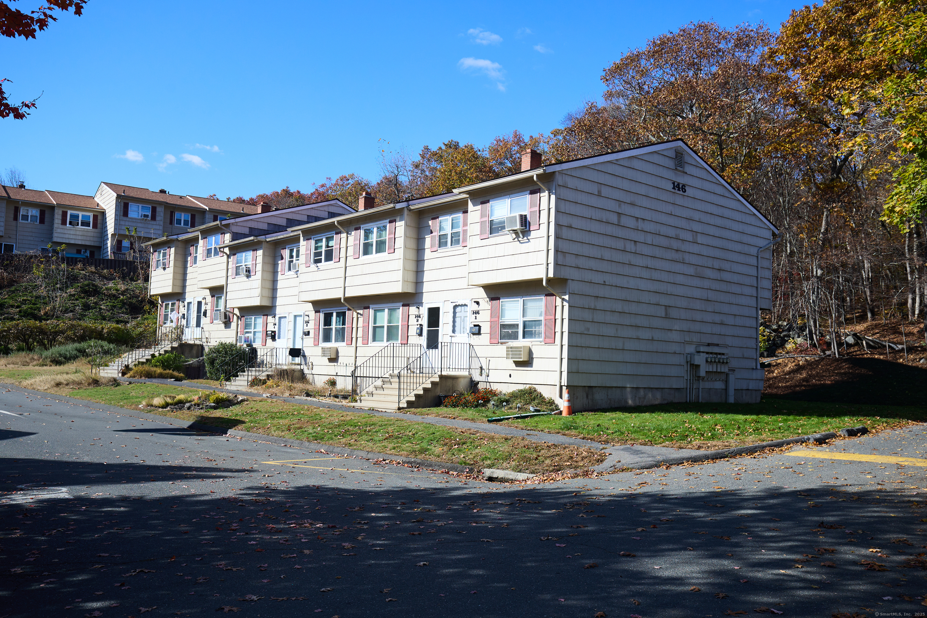 146 Coach Circle, Unit 5 Naugatuck, CT 06770 - Photo 5 of 35