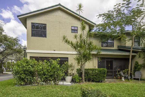 $3,600 | 576 Westree Lane, Plantation, FL 33324