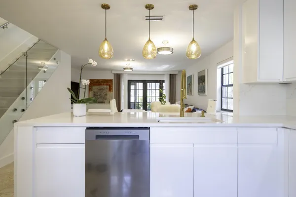 $3,600 | 576 Westree Lane, Plantation, FL 33324