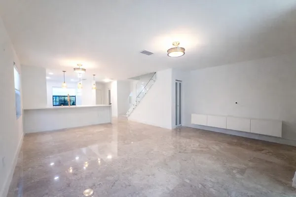 $3,600 | 576 Westree Lane, Plantation, FL 33324