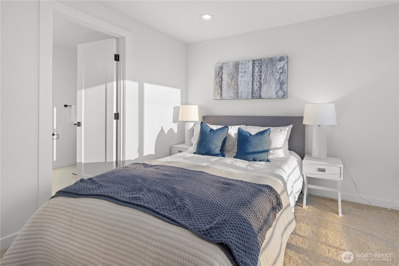 3850 Carr Place North Seattle, WA 98103 - Photo 18 of 40