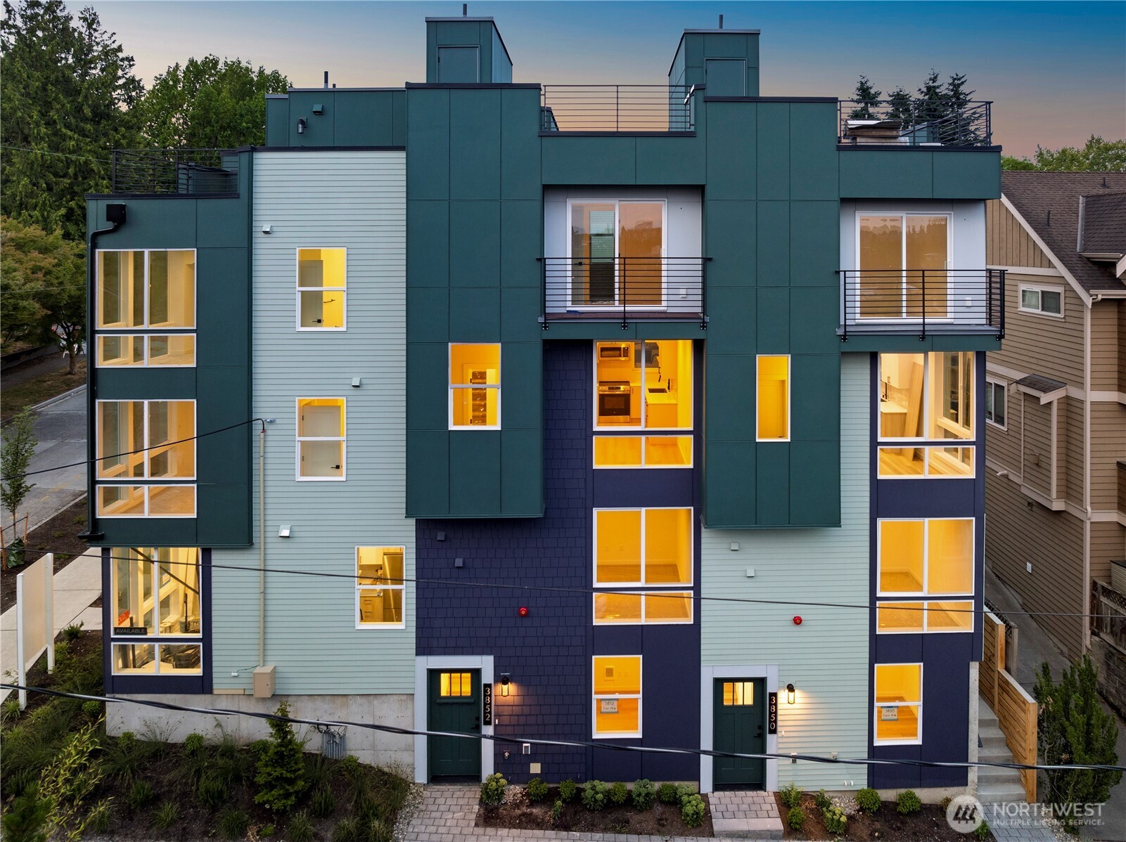 3850 Carr Place North Seattle, WA 98103 - Photo 2 of 40