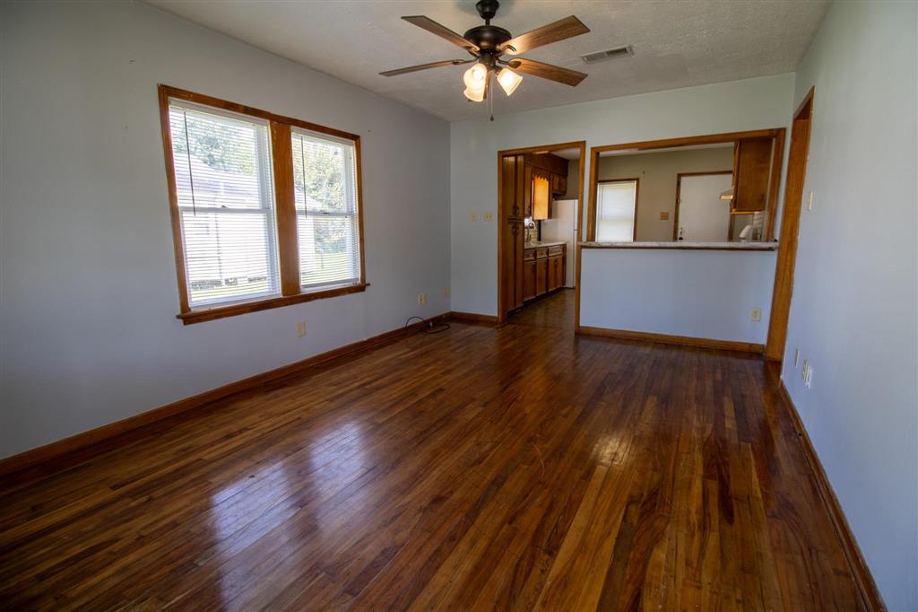 910 Fall Street Lake Charles, LA 70601 - Photo 2 of 17