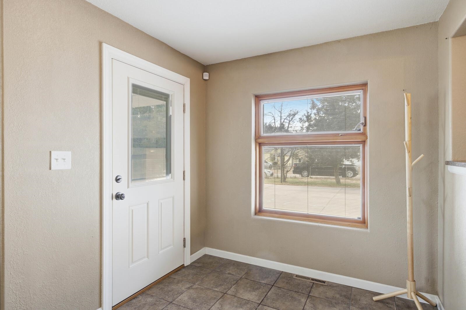 2230 River Meadows Road Casper, WY 82604 - Photo 5 of 46