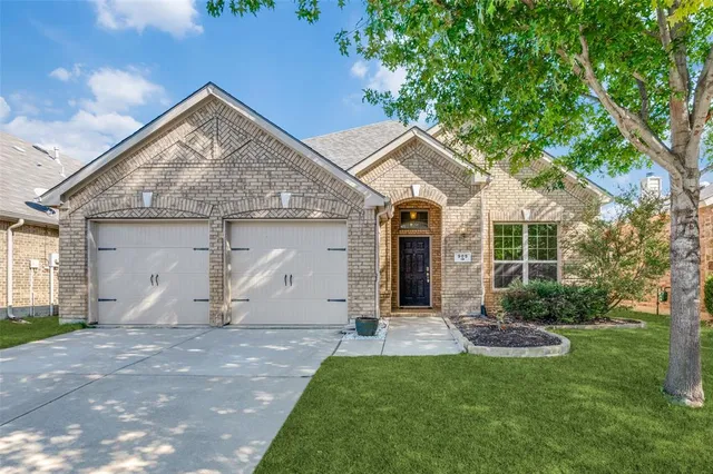 $384,900 | 909 Green Coral Drive, Little Elm, TX 75068
