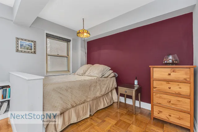 $520,000 | 345 East 56th Street, Unit 11B | Sutton Place