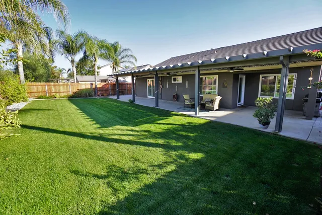 $500,000 | 1894 West Tudor Lane, Hanford, CA 93230
