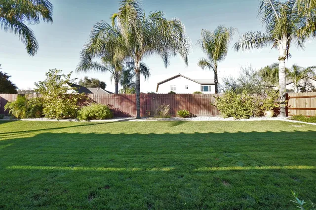 $500,000 | 1894 West Tudor Lane, Hanford, CA 93230