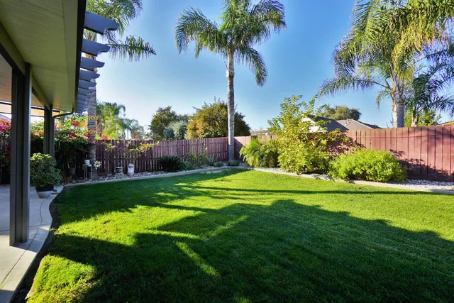 $500,000 | 1894 West Tudor Lane, Hanford, CA 93230