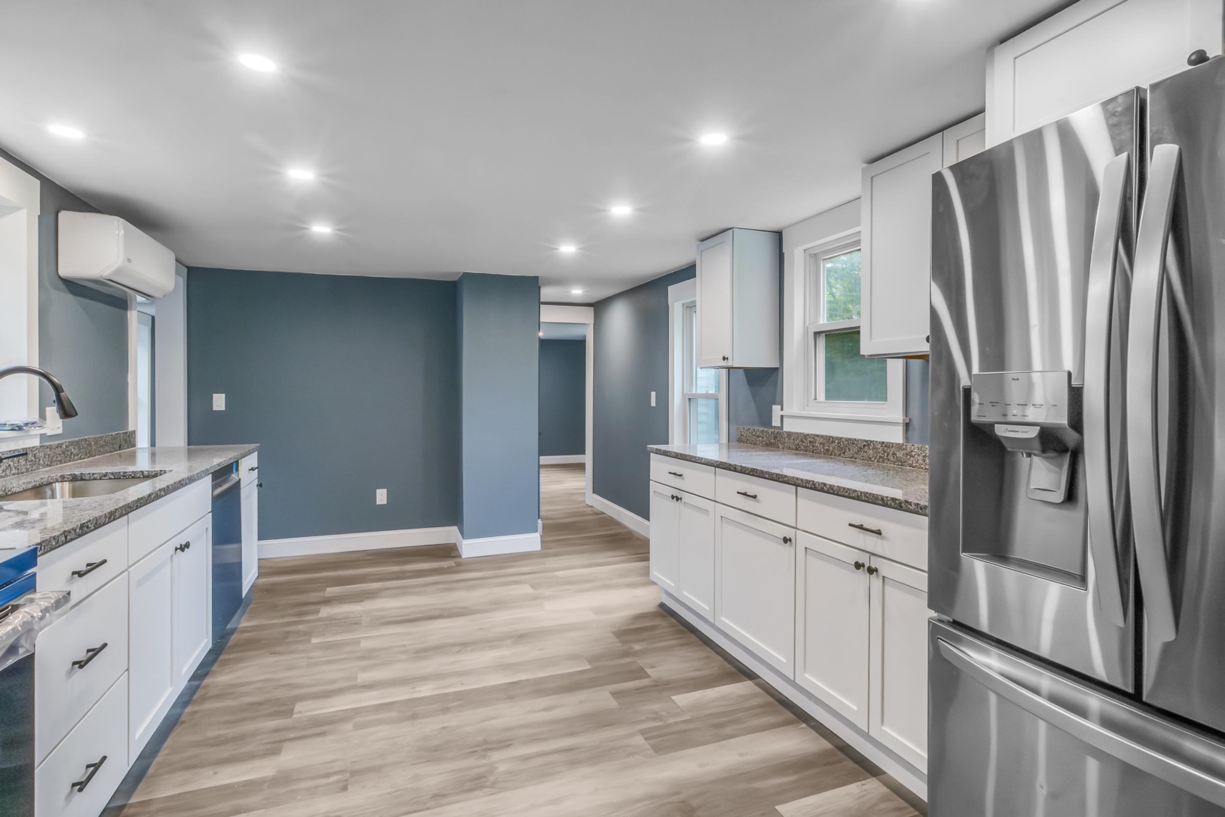 1299 Lake Shore Road Manchester, NH 03109 - Photo 8 of 35