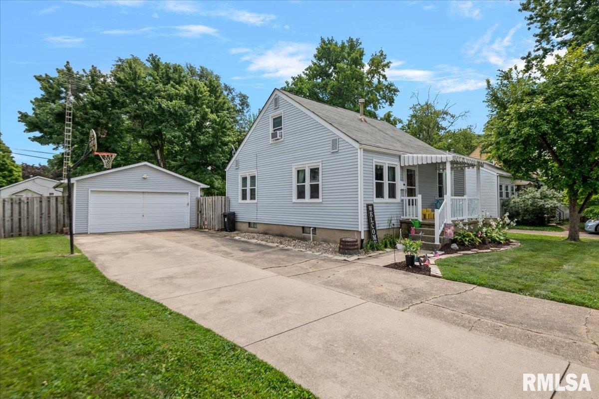 3312 South Spring Street Springfield, IL 62703 - Photo 3 of 33 Gallery Image 3