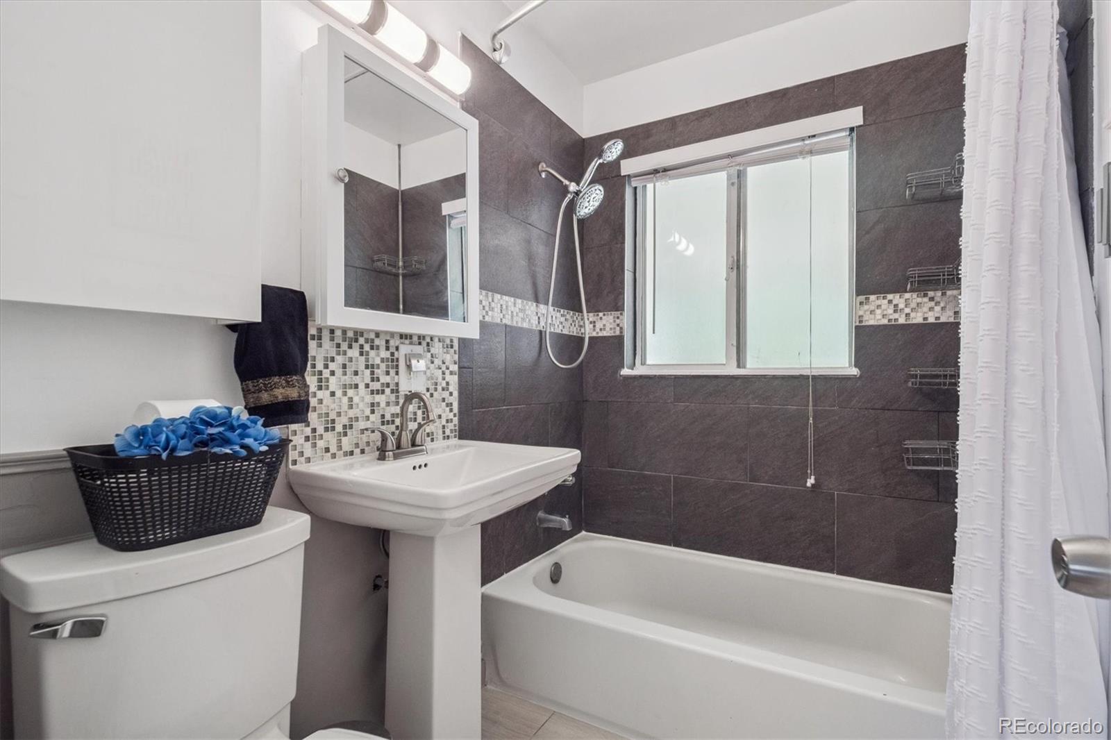 1817 South Perry Way Denver, CO 80219 - Photo 20 of 35