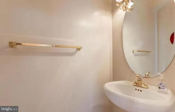 $5,400 | 9703 Whitley Park Place, Unit TH17, Bethesda, MD 20814