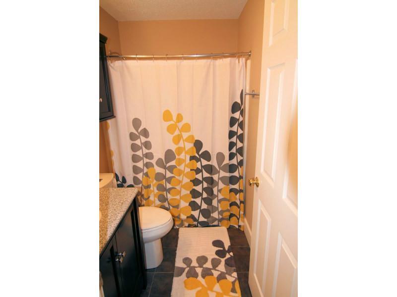 372 Skiway Road, Unit II204 Newry, ME 04261 - Photo 19 of 35 Bathroom.