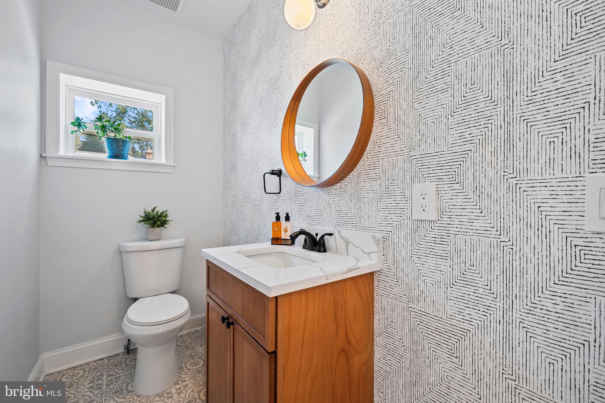 708 Hankin Street Silver Spring, MD 20910 - Photo 10 of 37 Half bath on main level