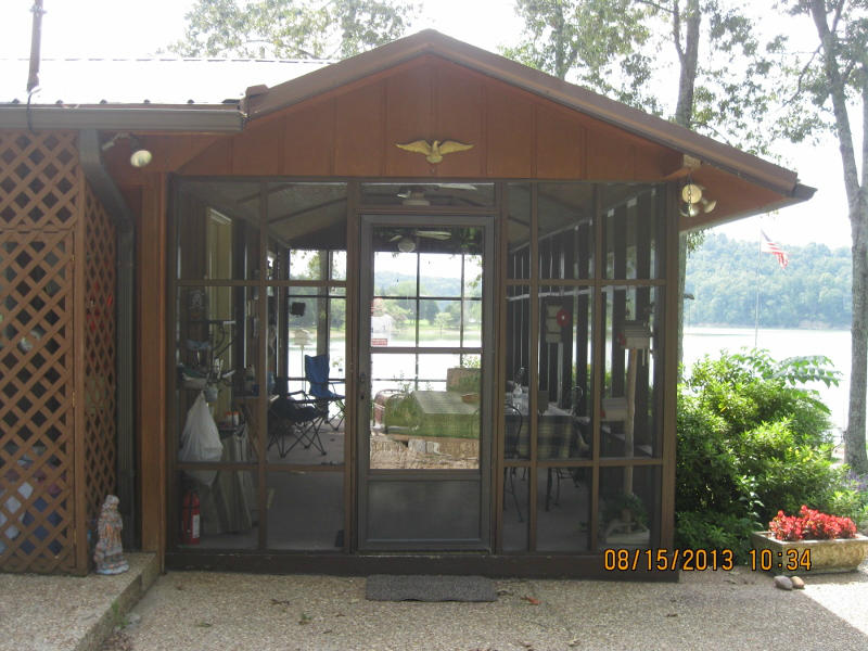 2130 Key Way Sevierville, TN 37876 - Photo 18 of 21 LAKE HOUSE PROPERTY 090 (800x600)