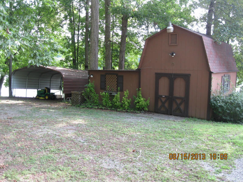 2130 Key Way Sevierville, TN 37876 - Photo 8 of 21 LAKE HOUSE PROPERTY 012 (800x600)