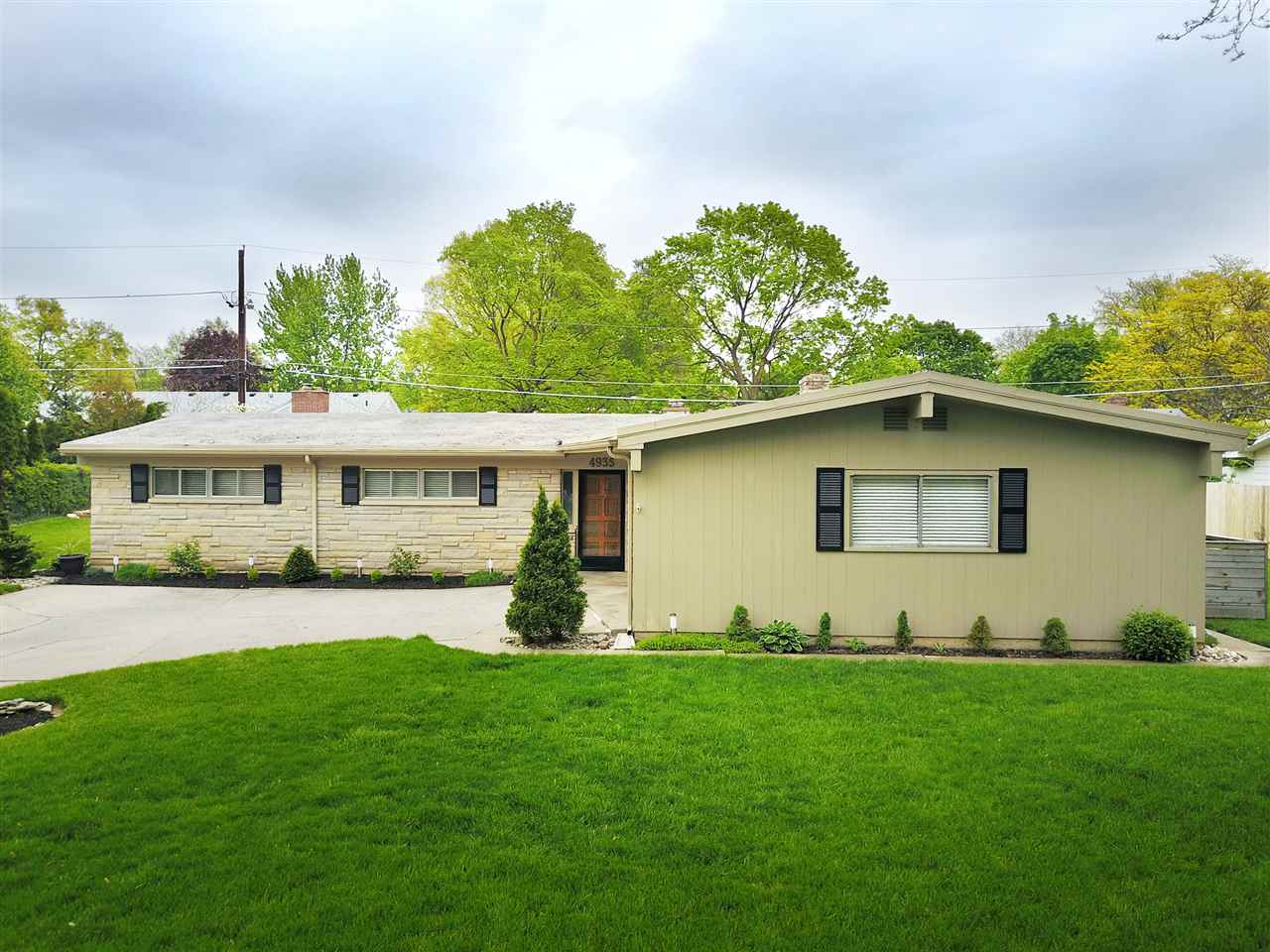 4935 Old Mill Road Fort Wayne, IN 46807 - Photo 1 of 36 Gallery Image 1