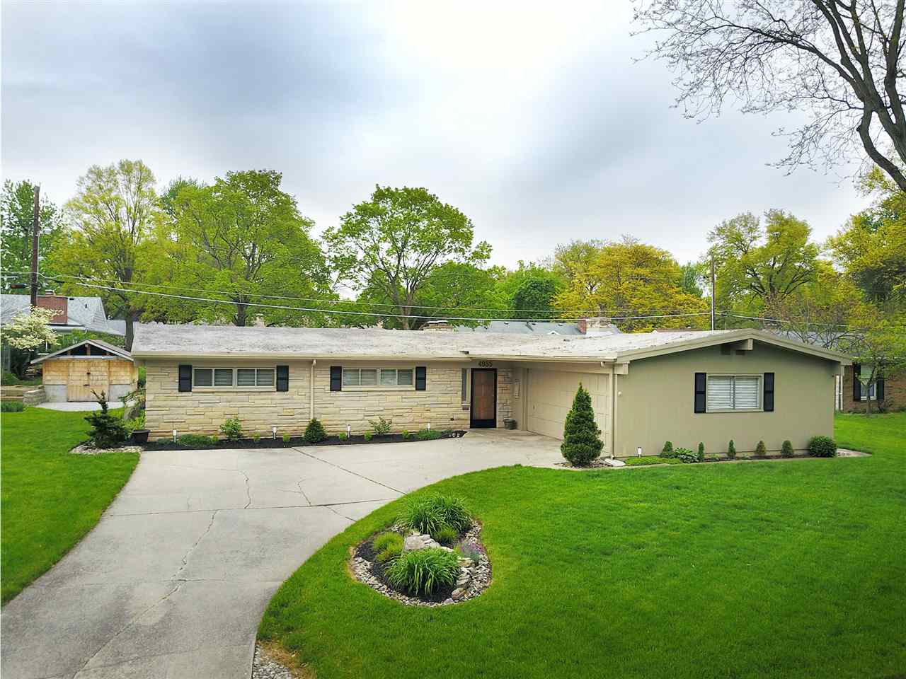 4935 Old Mill Road Fort Wayne, IN 46807 - Photo 2 of 36 Gallery Image 2