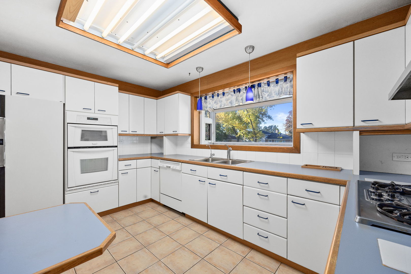 4915 Pershing Avenue Downers Grove, IL 60515 - Photo 11 of 21