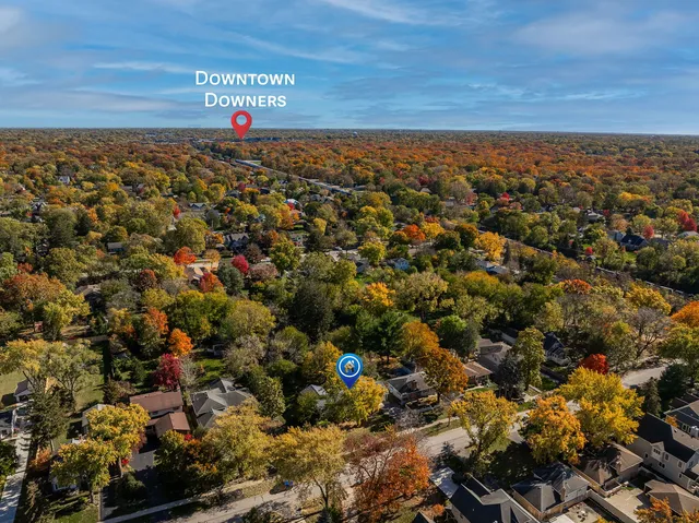$750,000 | 4915 Pershing Avenue, Downers Grove, IL 60515