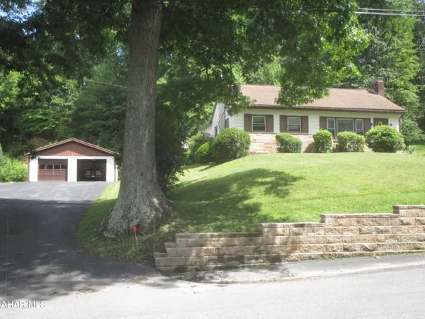 $239,900 | 188 Old Rte 26, Everett, PA 15537