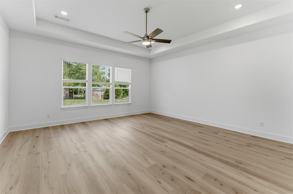 1003 Webb Court Van Alstyne, TX 75495 - Photo 17 of 30