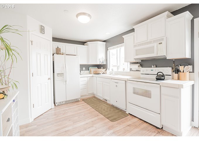 716 Northwest Meadow Ridge Lane, Unit 6 Camas, WA 98607 - Photo 8 of 27 Gallery Image 8