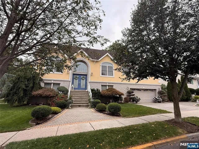 $4,300 | 424 Page Avenue, Lyndhurst, NJ 07071