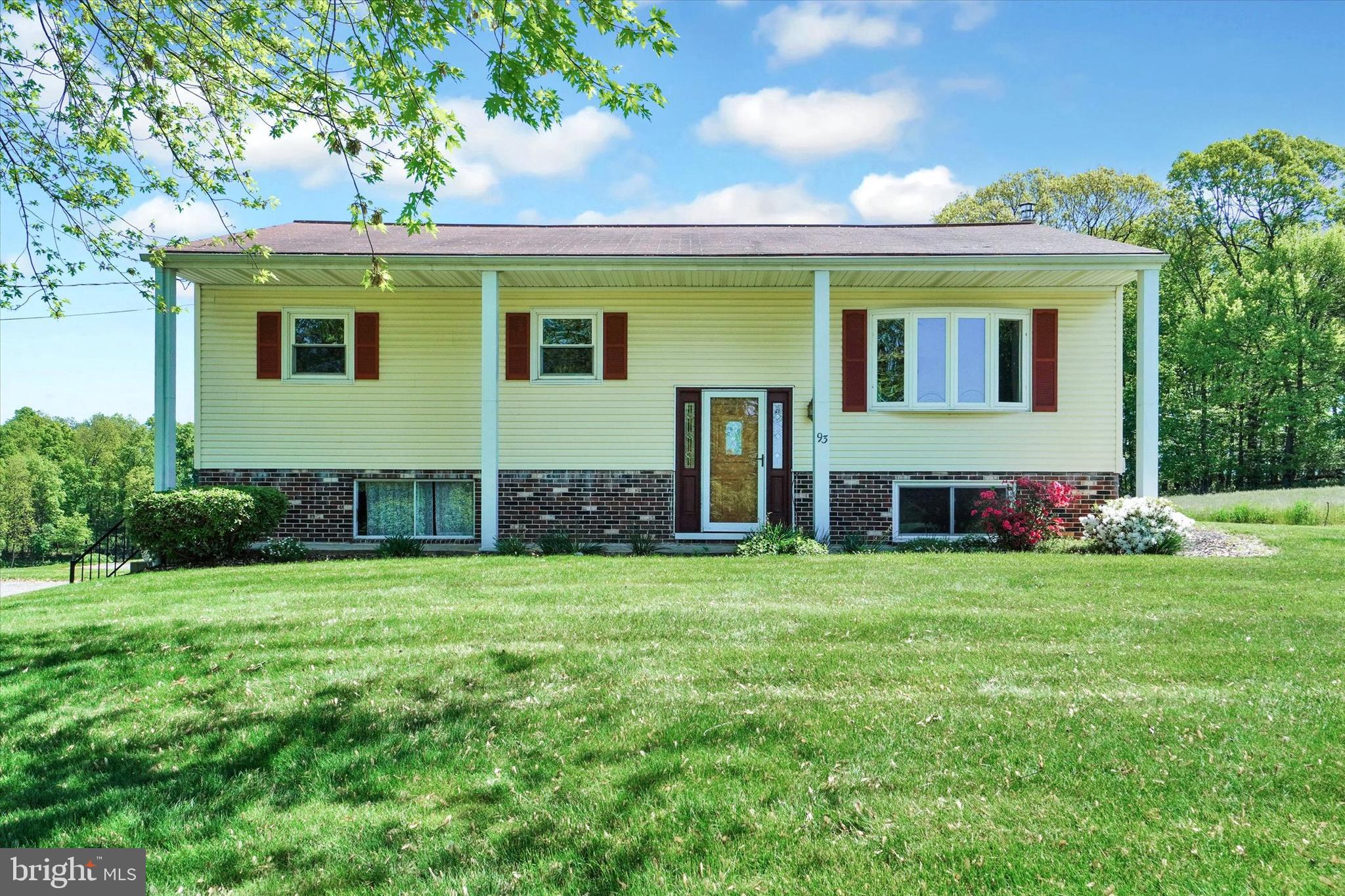 93 Orchard Road New Park, PA 17352 - Photo 1 of 35 Gallery Image 1