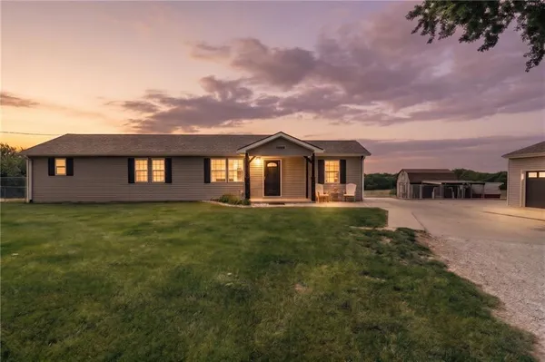 6120 70th Road Southeast, St. Joseph, MO 64507