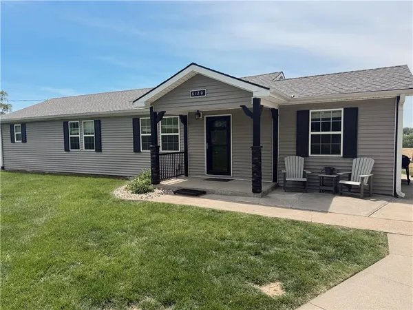 $340,000 | 6120 70th Road Southeast, St. Joseph, MO 64507
