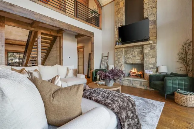 $2,599,000 | 226 Round Top Road, Mineral Bluff, GA 30559