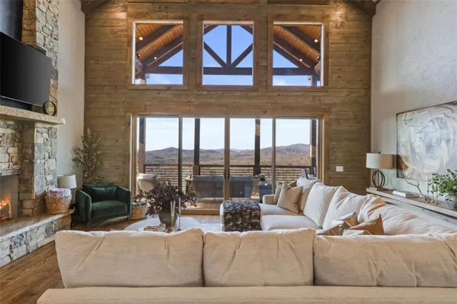 $2,599,000 | 226 Round Top Road, Mineral Bluff, GA 30559