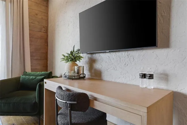 $2,599,000 | 226 Round Top Road, Mineral Bluff, GA 30559