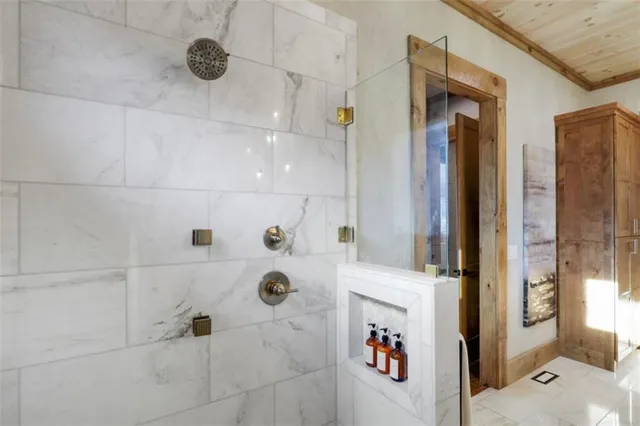 $2,599,000 | 226 Round Top Road, Mineral Bluff, GA 30559