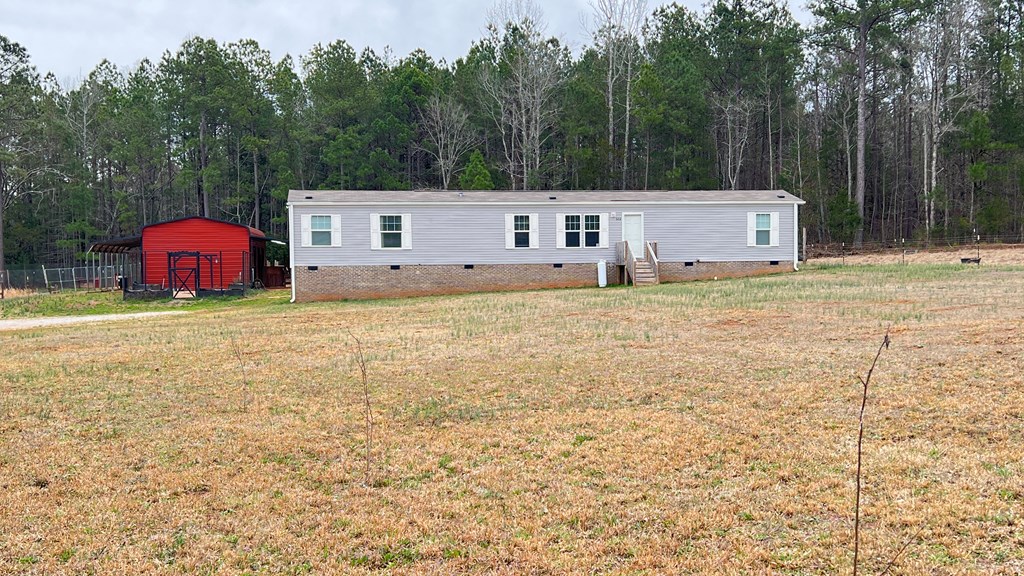 523 Blue Jay Road Hodges, SC 29653 - Photo 3 of 52 Gallery Image 3