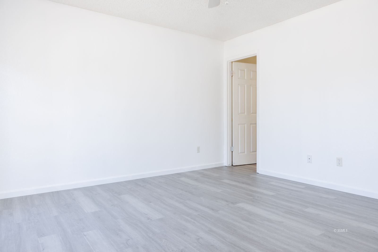 820 Walker Lane Ridgecrest, CA 93555 - Photo 23 of 27